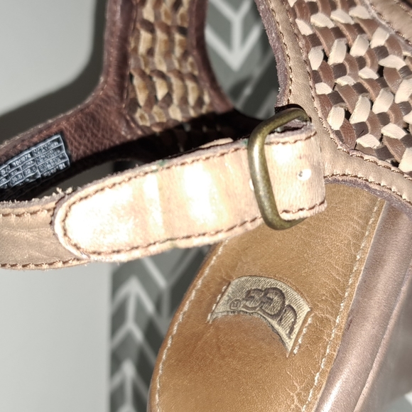 UGG Assia Wedge Platform Sandal Wedge Heels Chocolate Woven 5.5 - Picture 14 of 14